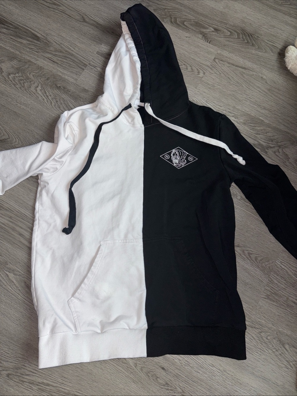 Black & White Reaper Nothing Nowhere Never Forever Split hoodie Size Medium